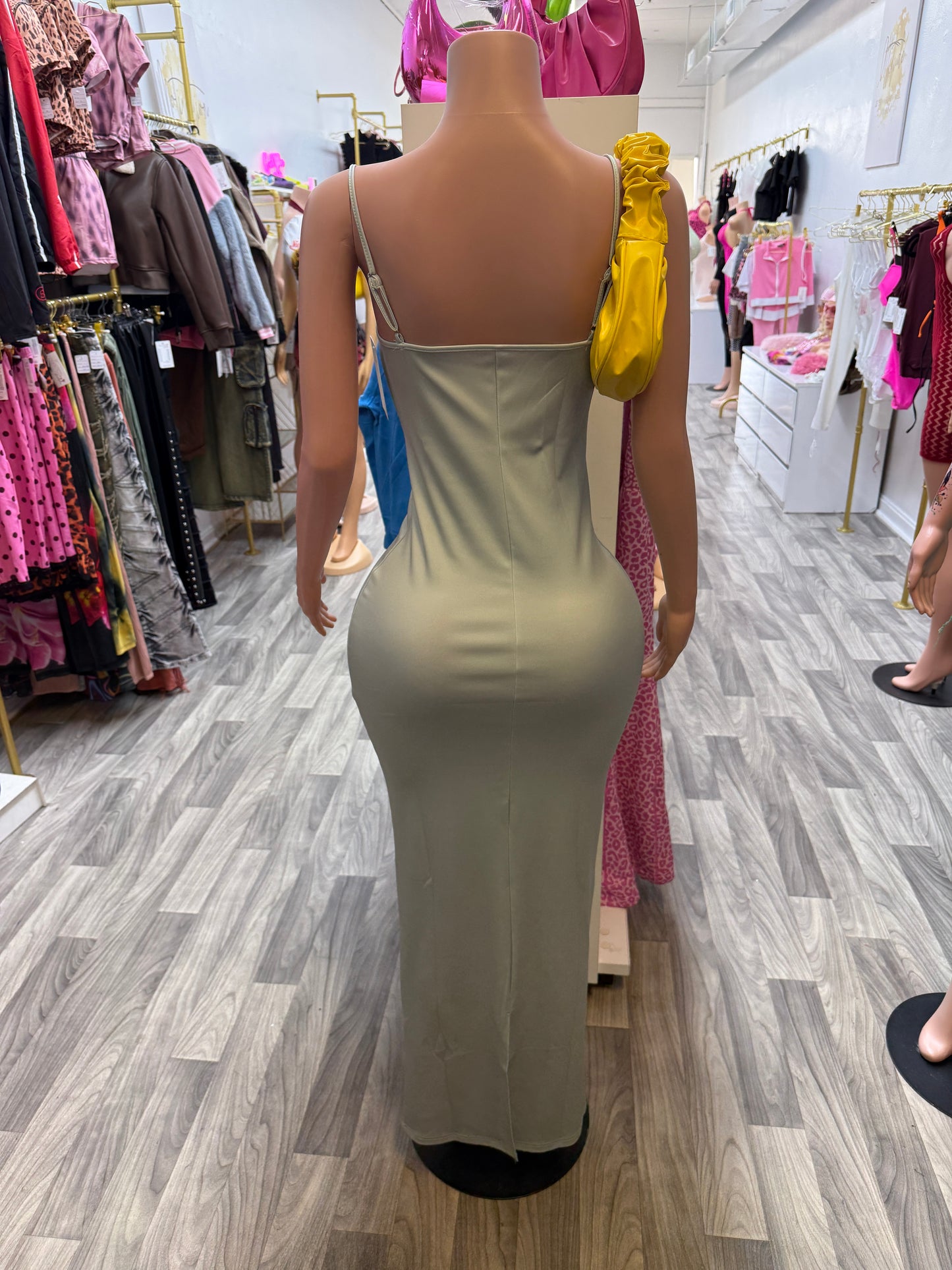 Graphic Maxi Dress 💛✨