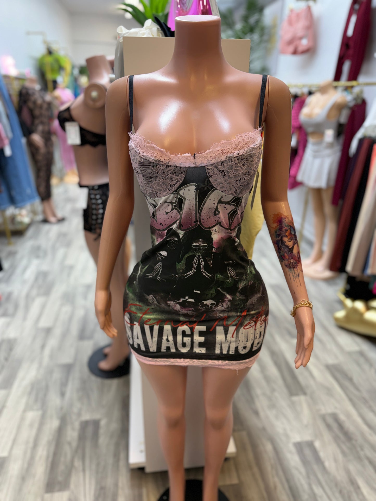 Savage Mode Lace Trim Graphic Bodycon Mini Dress – Black/Pink