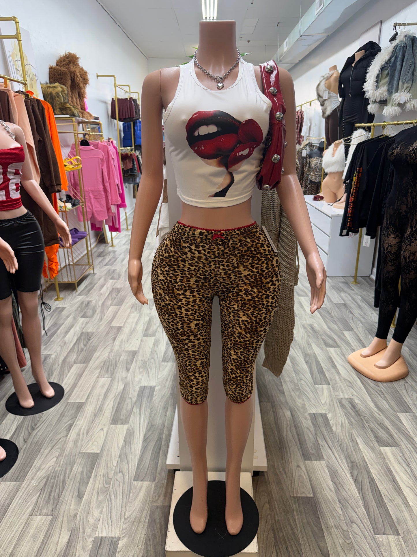Wild Side Leopard Capri Leggings (High Stretch)