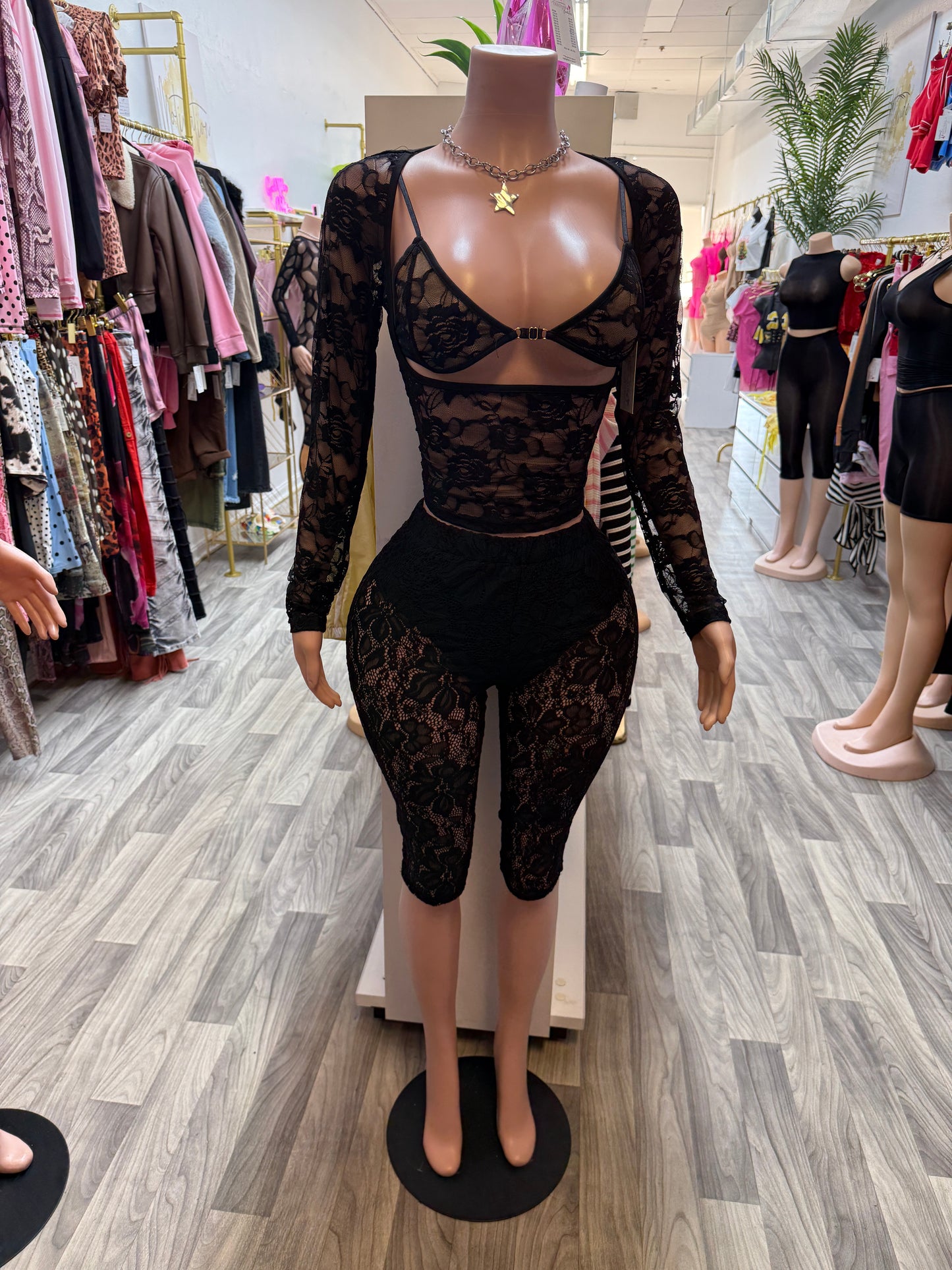 Midnight Temptation 3-Piece Lace Set – Black