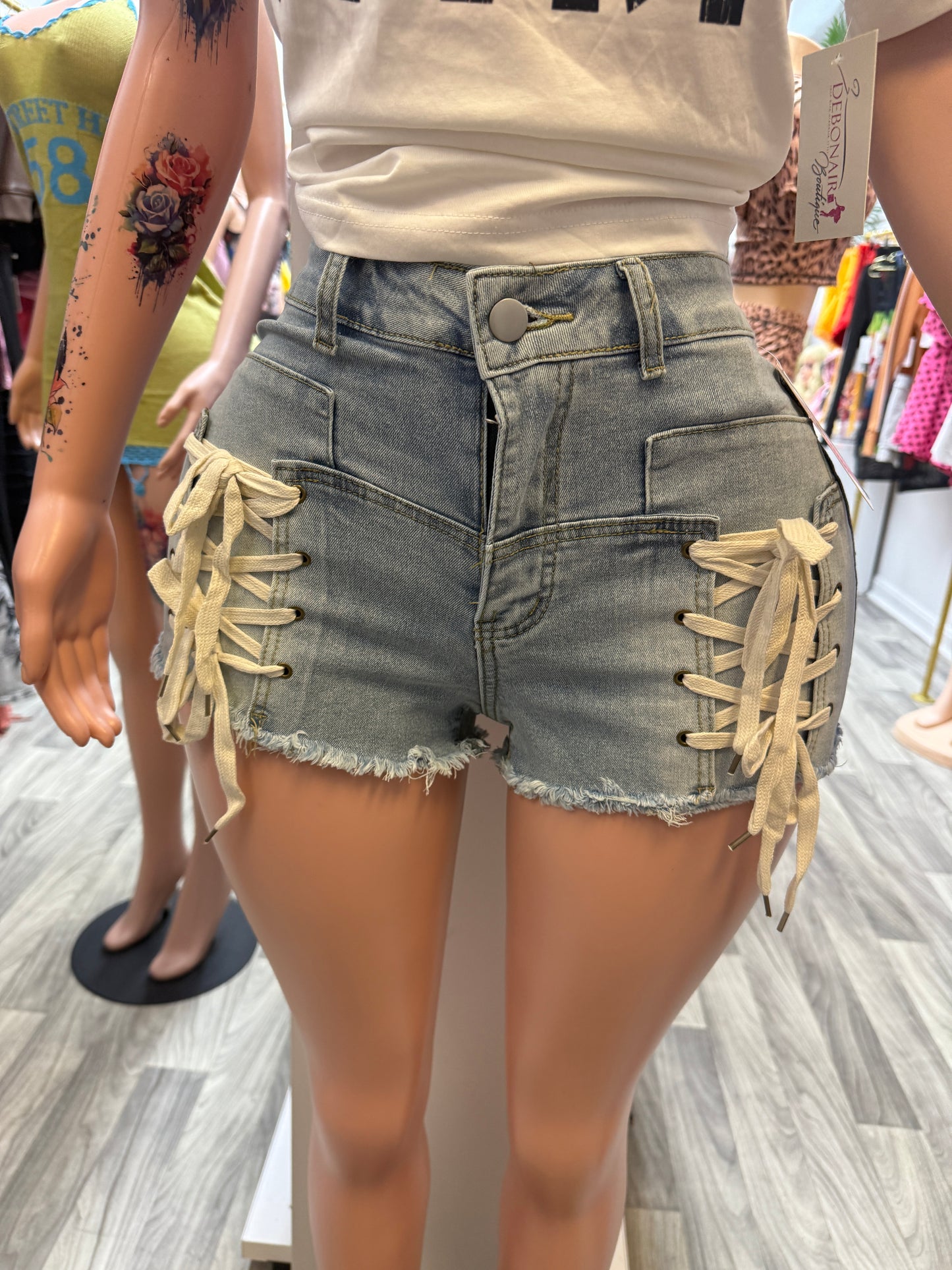 Lace-Up Side Pocket Denim Shorts – Light Wash