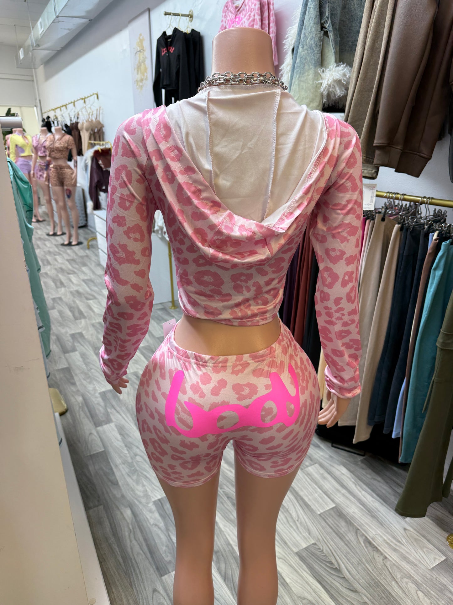 Off-Duty Baddie Zip-Up Set – Sculpting Fit (2-Piece Shorts Set)