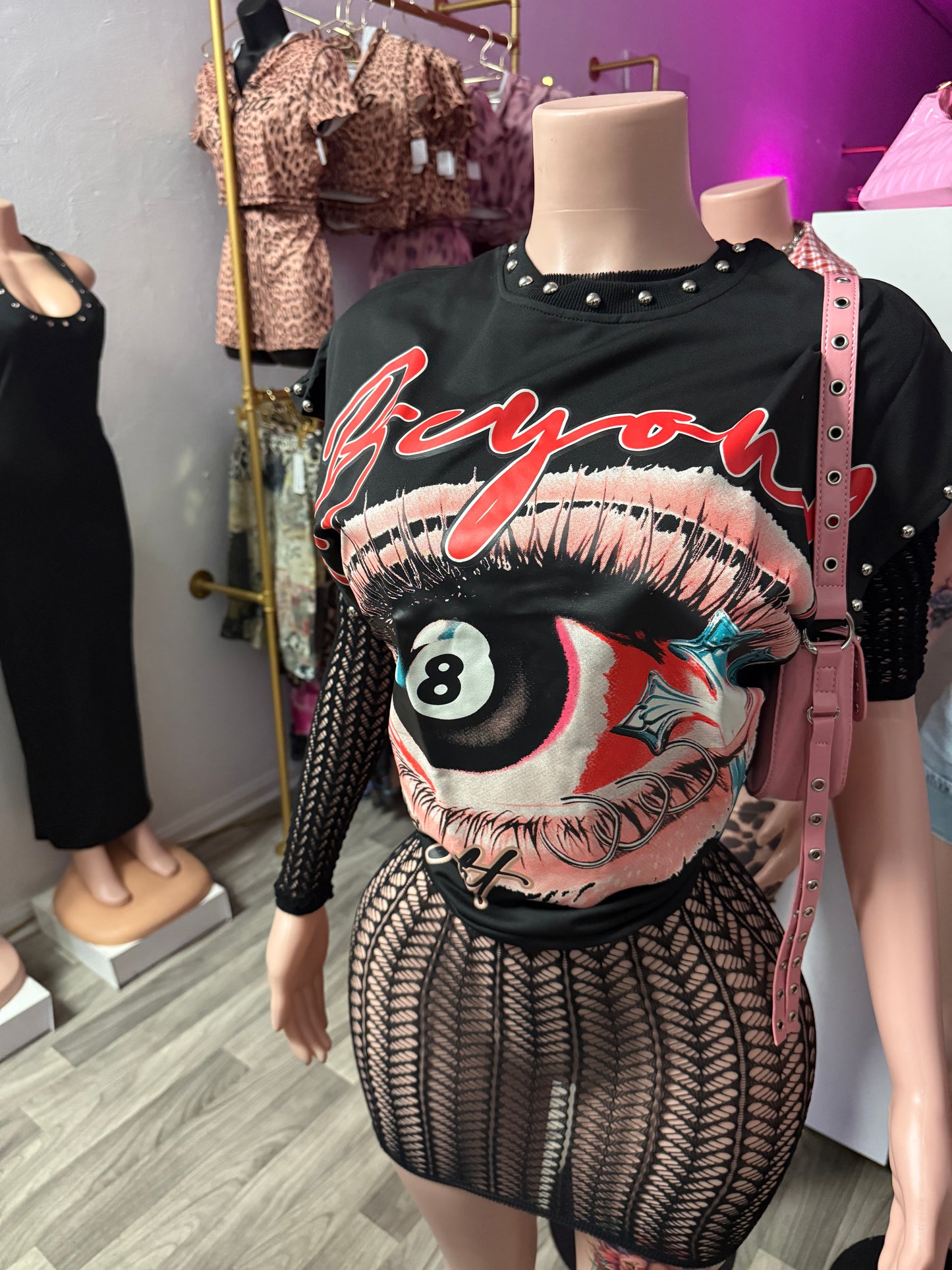 Lucky 8 Oversized Graphic Tee